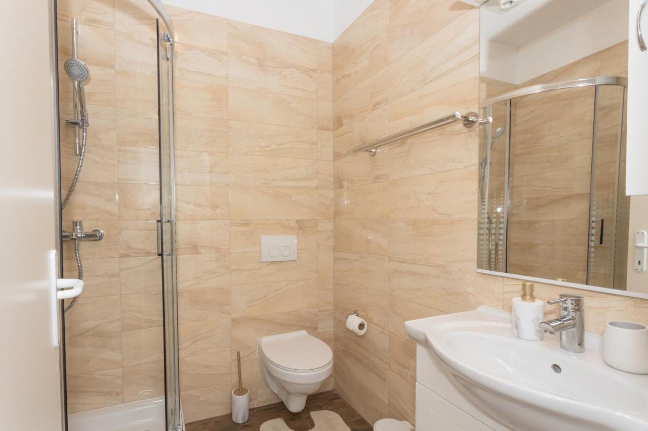 Mara Apartment ชิเบนิก ภายนอก รูปภาพ